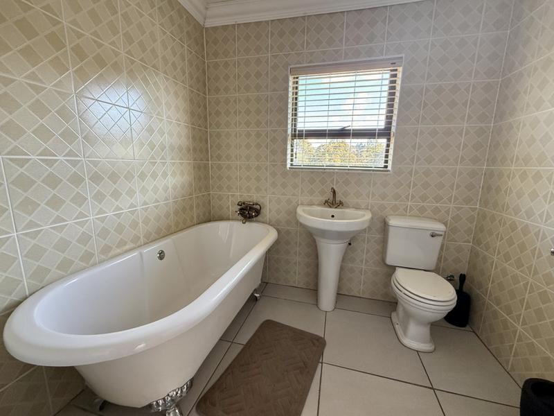 20 Bedroom Property for Sale in Paul Roux Free State